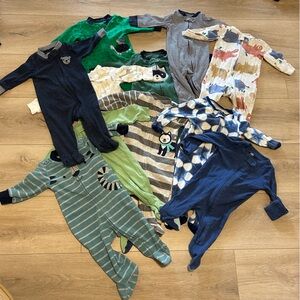 Bundle/Lot of 11 3-6 month Onesie Footie PJs - Carter’s and Cloud Island